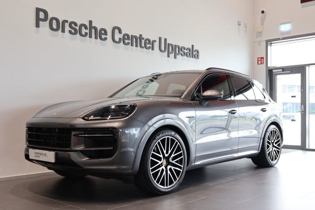 Porsche Cayenne 2025