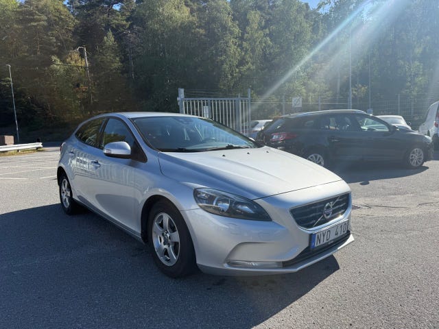 Volvo V40 2014