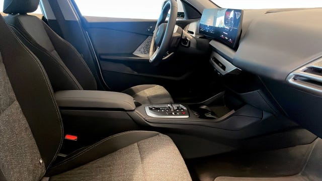 BMW 120 2026 – bild 3