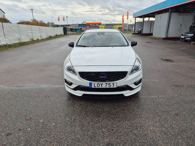 Volvo V60 2011
