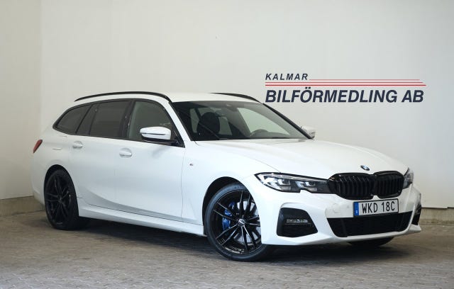 BMW 330e 2021