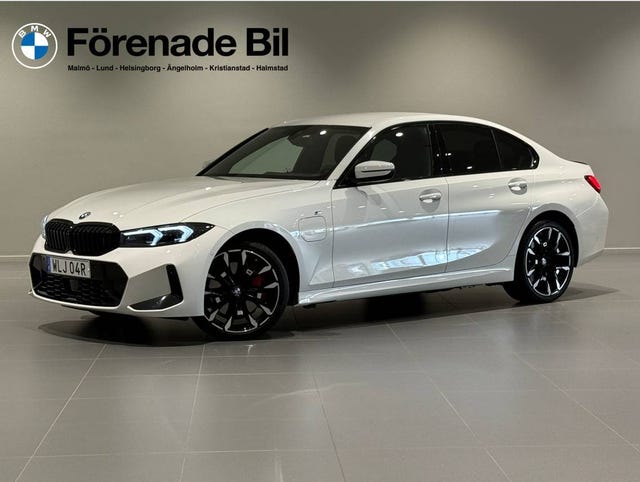 BMW 330e 2025