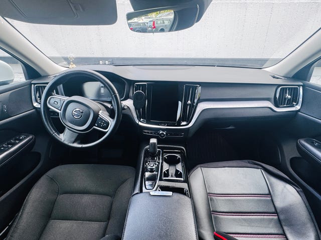 Volvo V60 2022