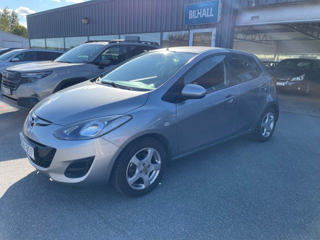 Mazda 2 2012