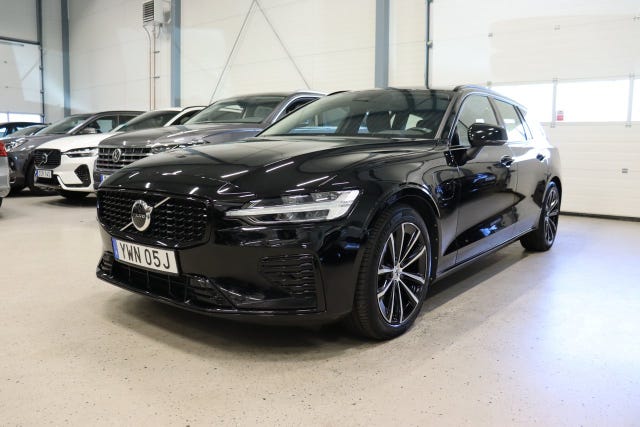 Volvo V60 2023