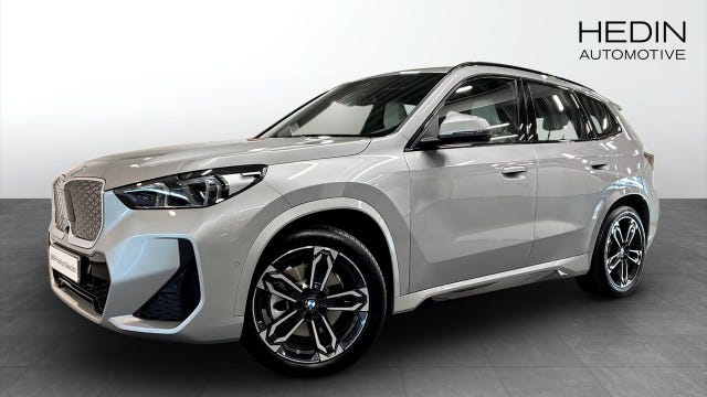 BMW iX1 2026