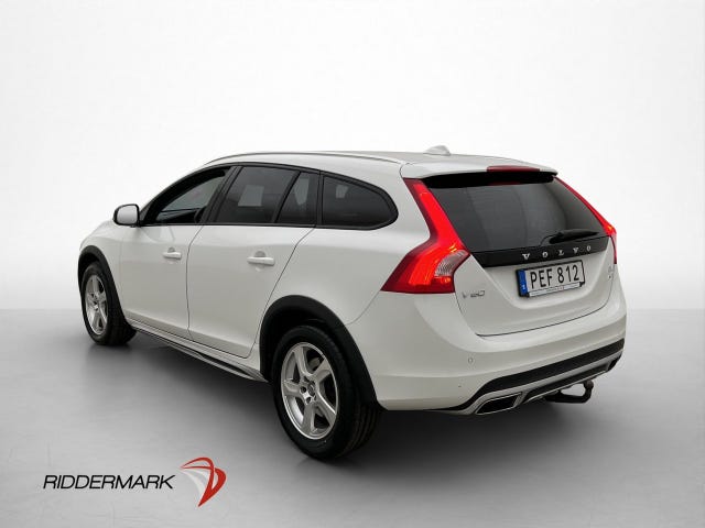Volvo V60 Cross Country 2017 – bild 4