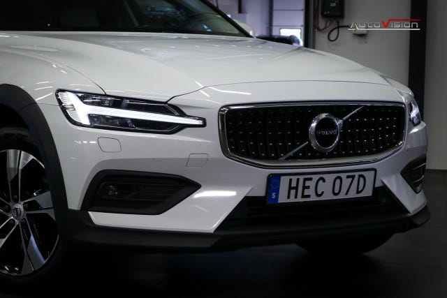Volvo V60 Cross Country 2021 – bild 4