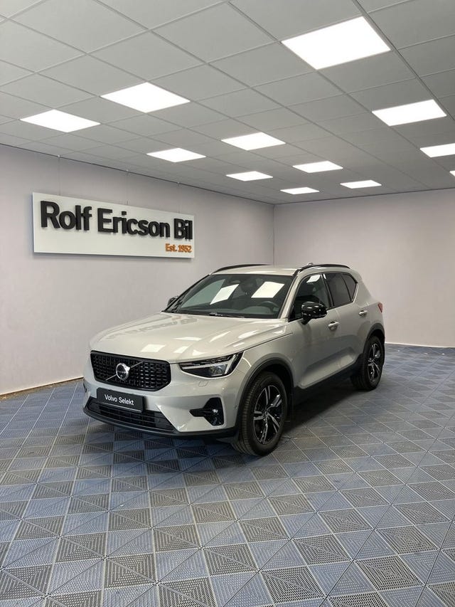 Volvo XC40 2025