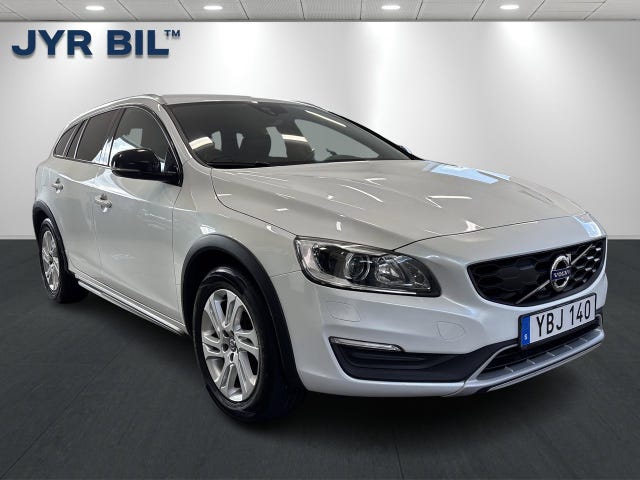 Volvo V60 Cross Country 2016