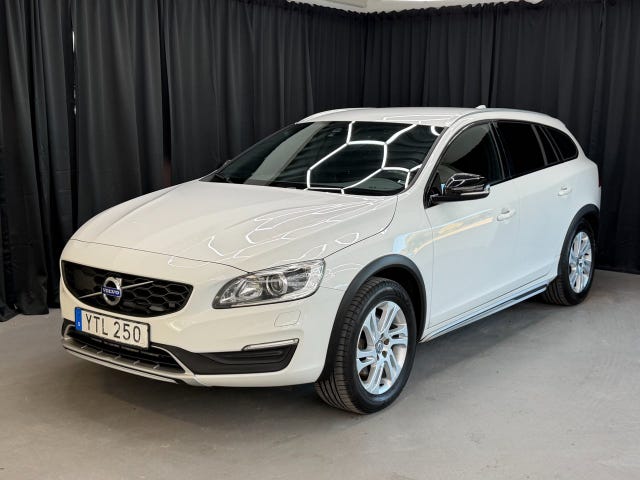 Volvo V60 Cross Country 2018