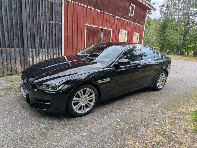 Jaguar XE 2016