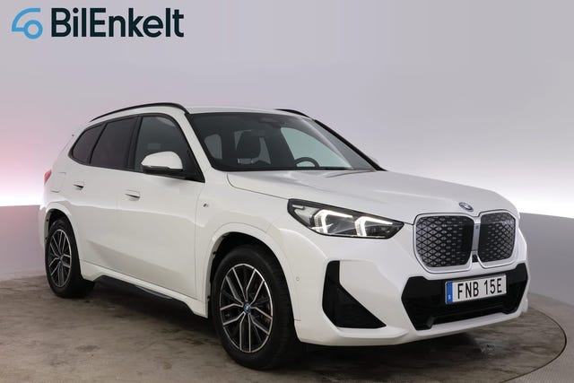 BMW iX1 2025