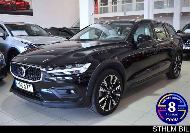 Volvo V60 Cross Country 2023