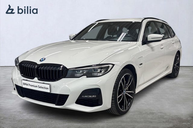 BMW 330e 2022