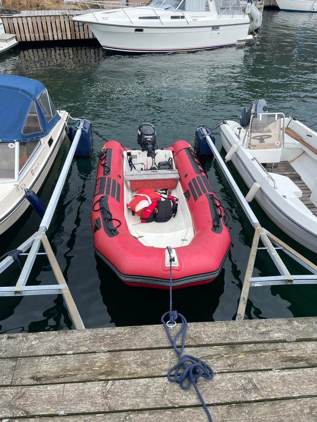 Fantastisk RIB Zodiac 420 PRO 40hk Evinrude E-tec