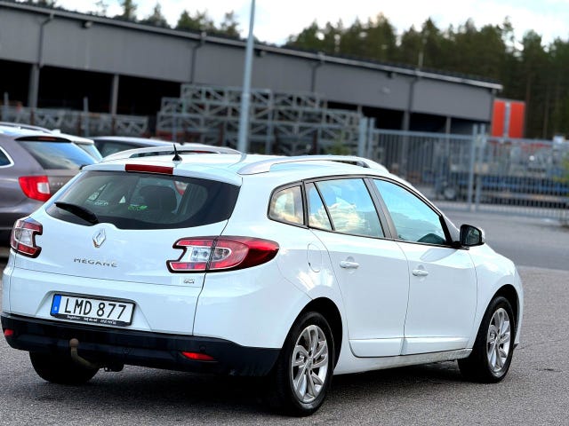Renault Megane — bild 7 av 10