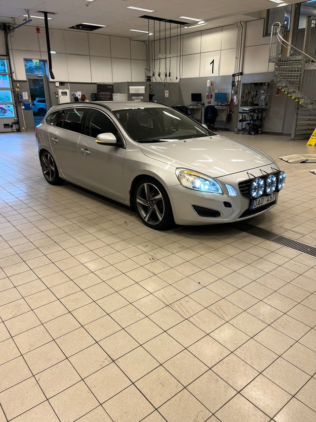 Volvo V60 2012 – bild 2