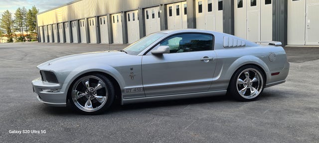 Ford Mustang 2005