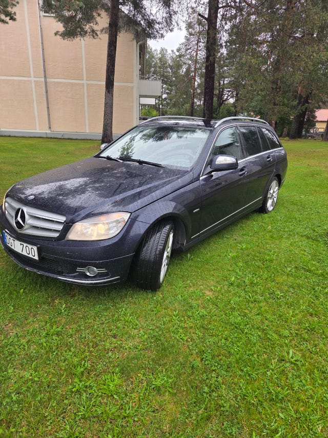 Mercedes-Benz C320 2008
