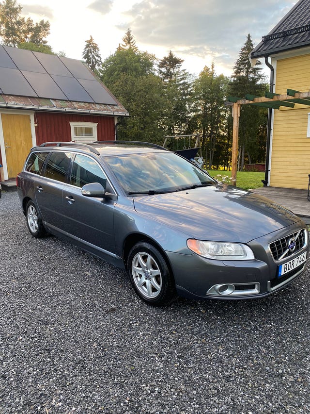 Volvo V70 2010