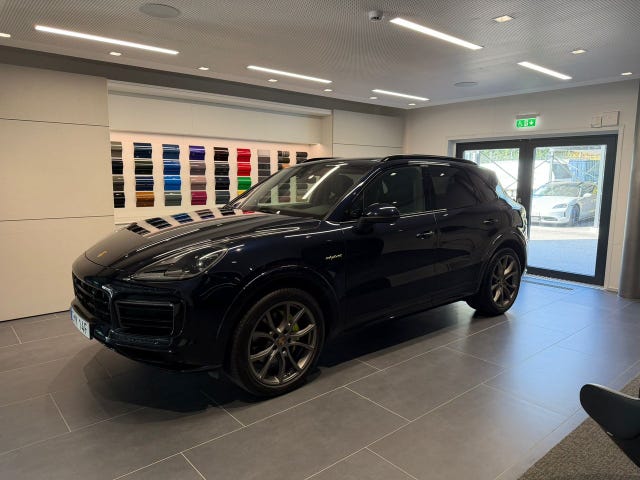 Porsche Cayenne 2023