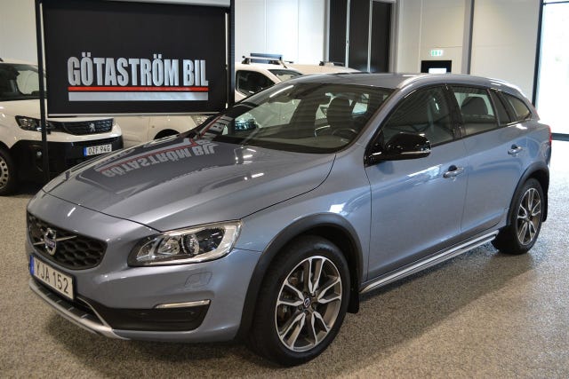 Volvo V60 Cross Country 2017