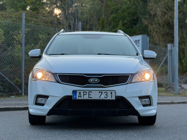 Kia Ceed 2012 – bild 3