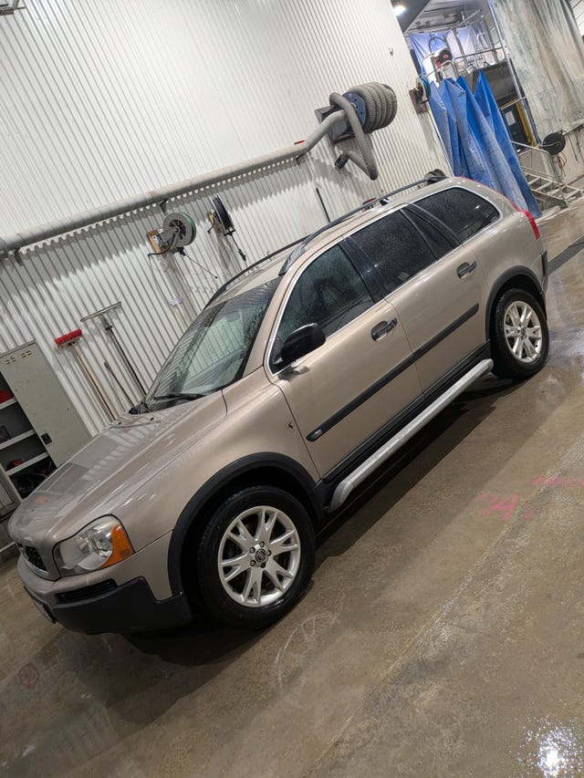 Volvo XC90 2005