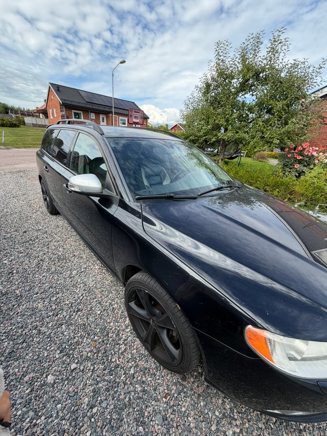 Volvo V70 2011