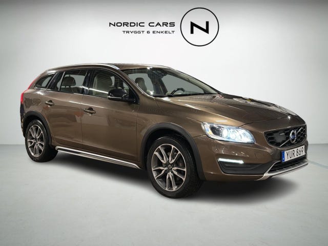 Volvo V60 Cross Country 2018