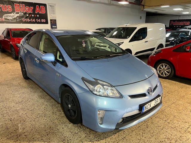 Toyota Prius Plug-in Hybrid 2012