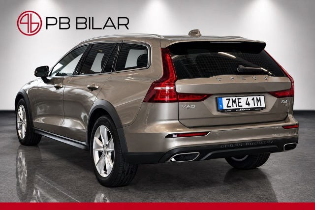 Volvo V60 Cross Country 2019 – bild 4