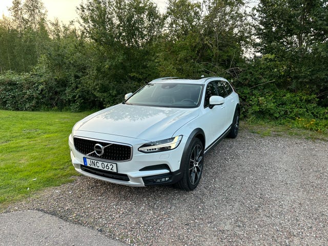 Volvo V90 Cross Country 2017 – bild 2