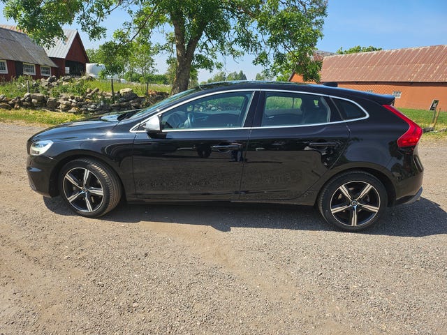 Volvo V40 2019