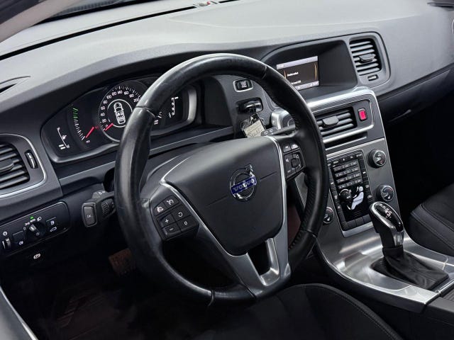 Volvo V60 2014 – bild 2