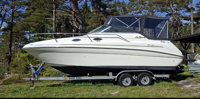 Sea Ray Sundancer 240 -96  super fräsh ! (Även byte mot +30 fot och pengar)