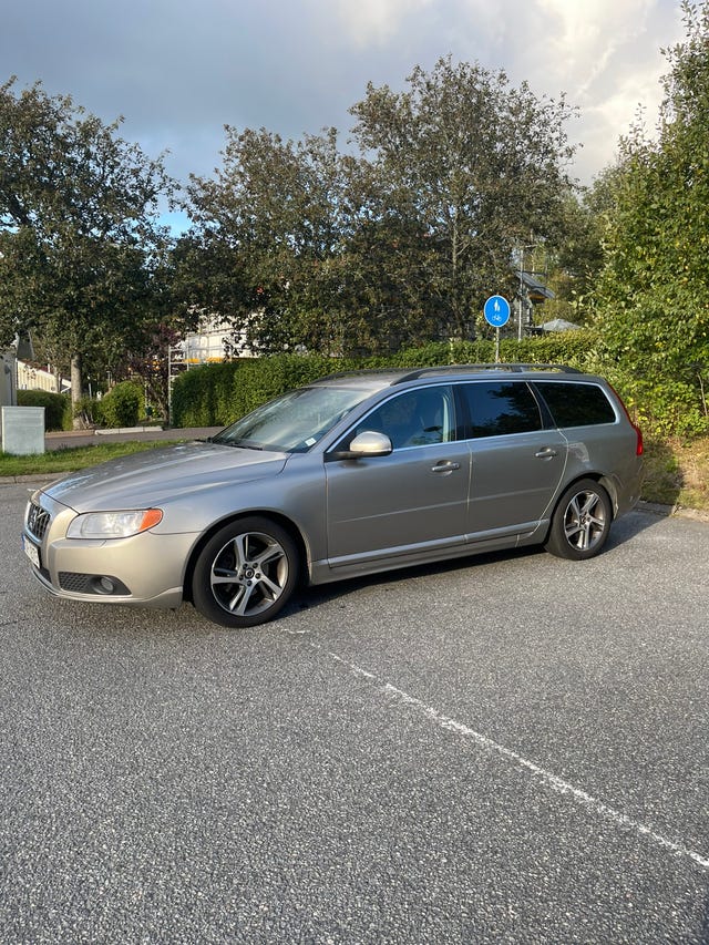 Volvo V70 2012