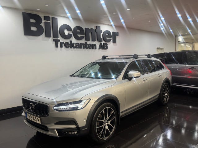Volvo V90 Cross Country 2017