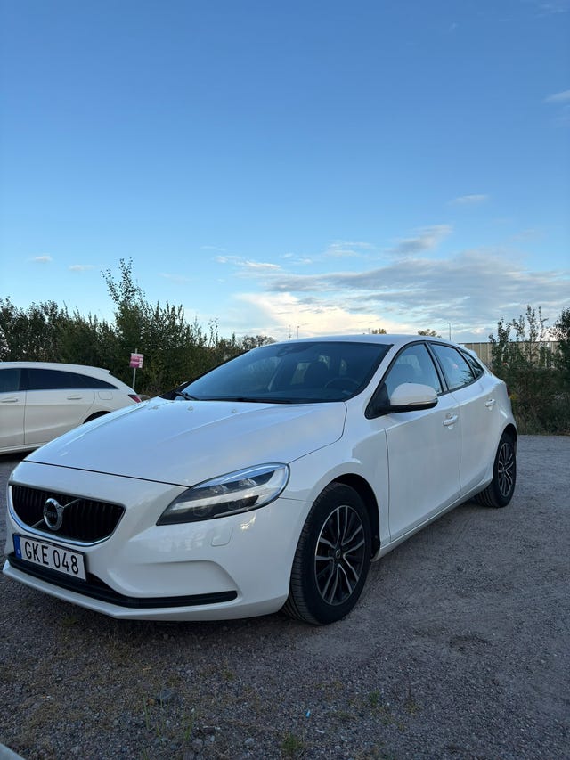 Volvo V40 2017