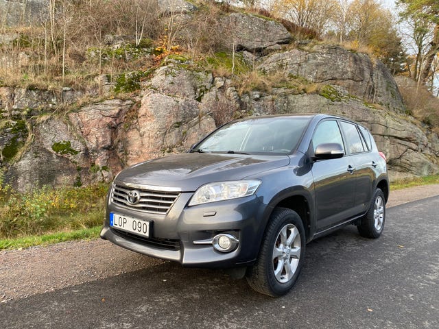 Toyota RAV4 2011