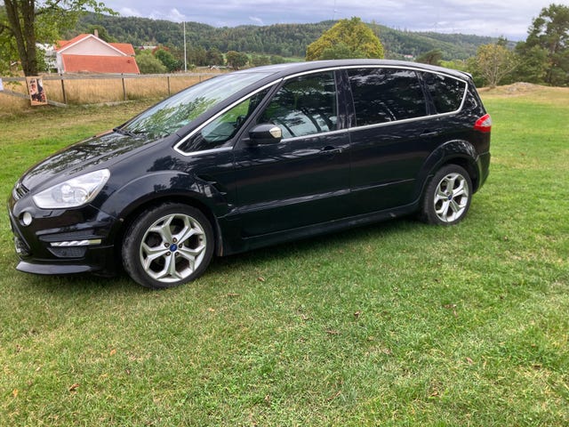 Ford S-MAX 2013