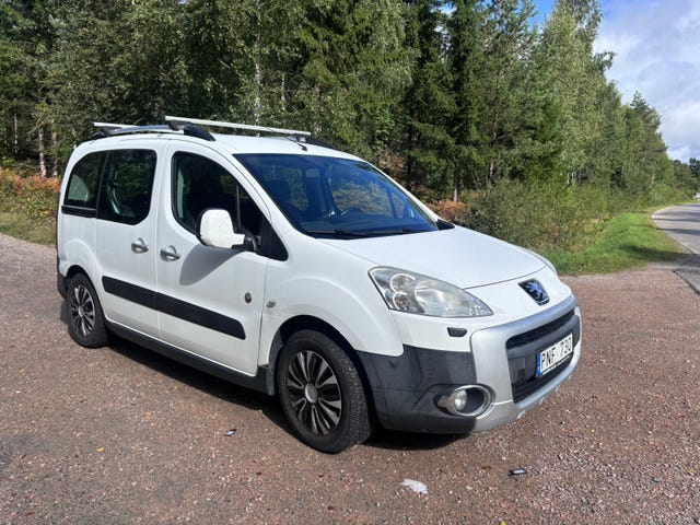 Peugeot Partner Tepee 2012