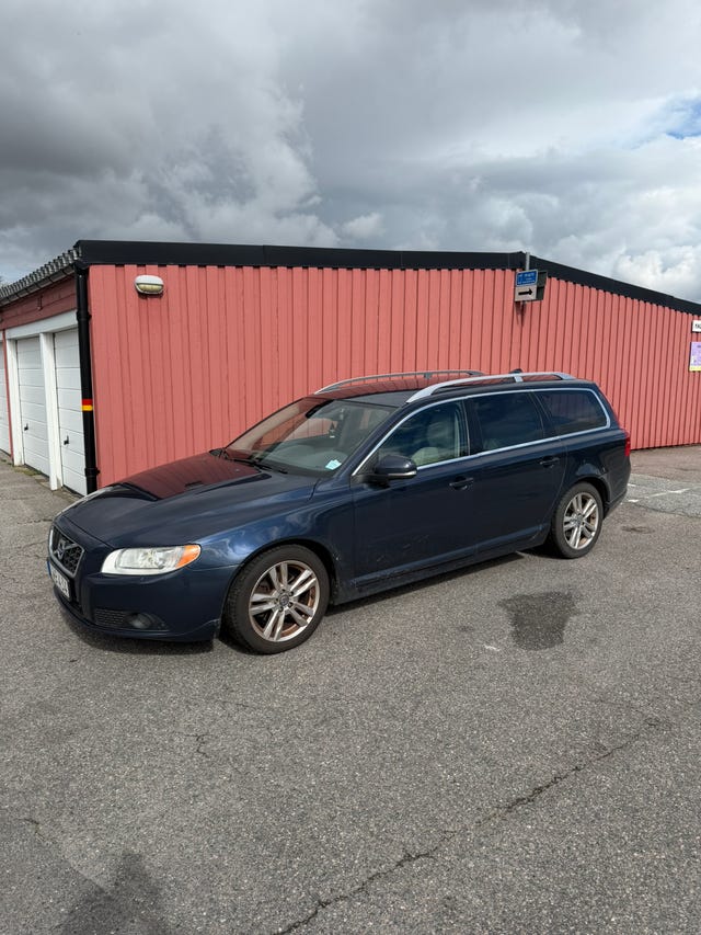 Volvo V70 2012