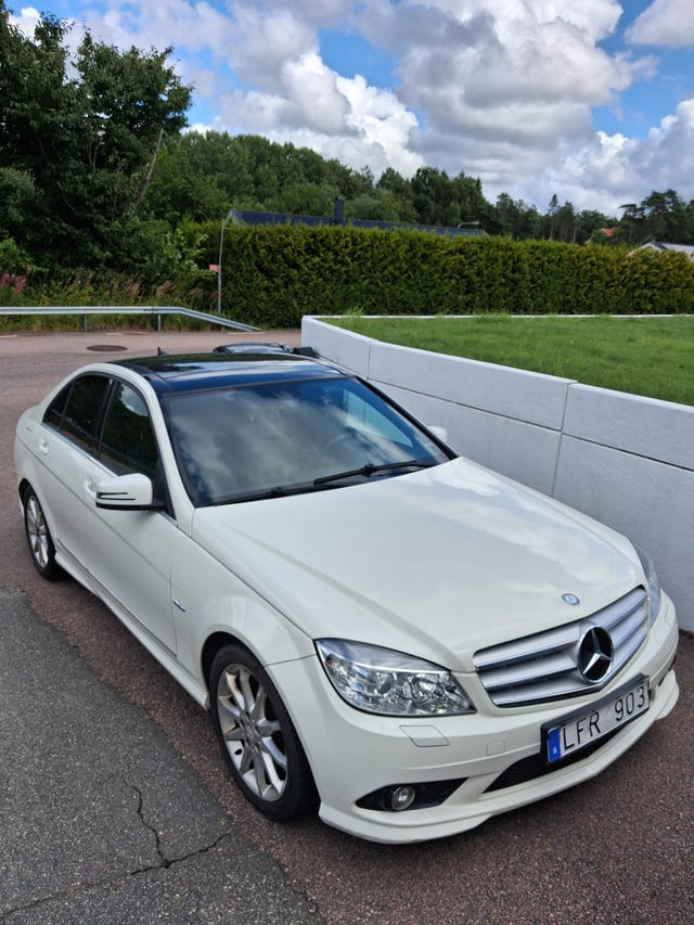 Mercedes-Benz C220 2011