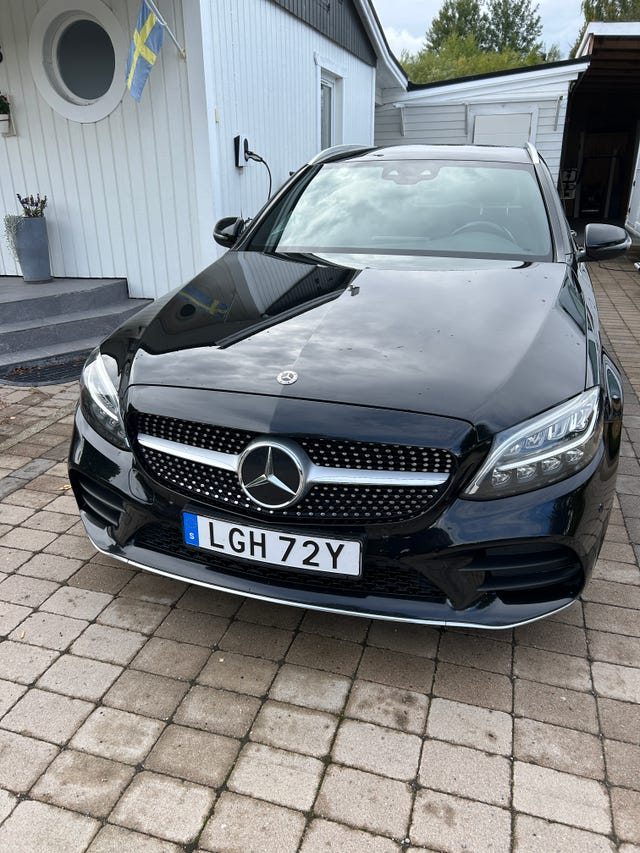 Mercedes-Benz C300 2021