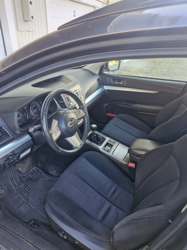 Subaru Outback 2012
