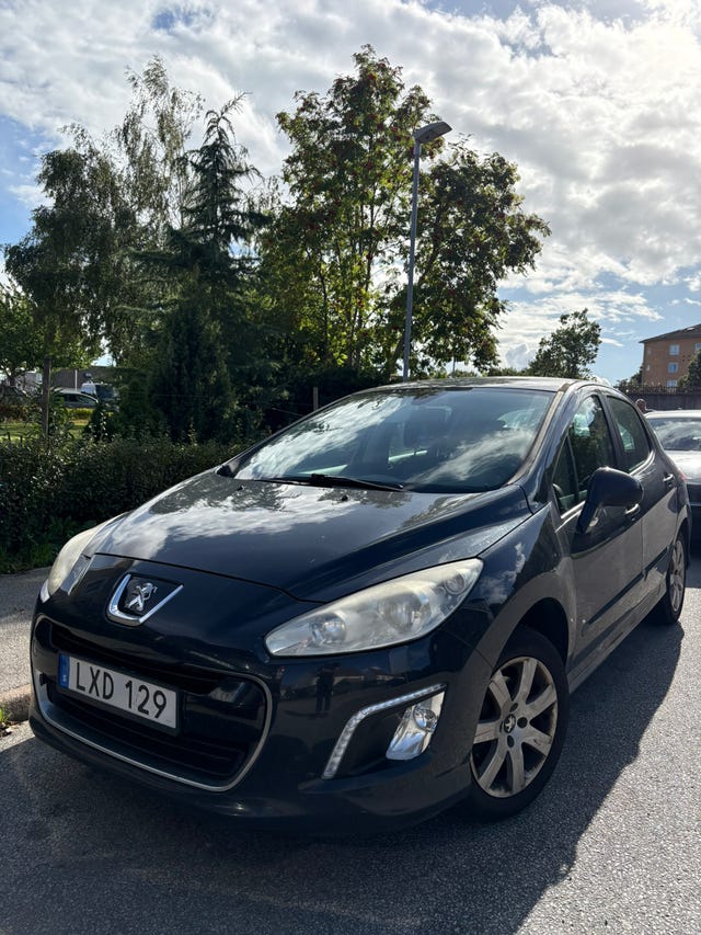 Peugeot 308 2011