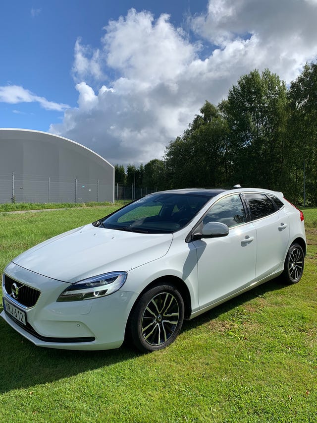 Volvo V40 2018