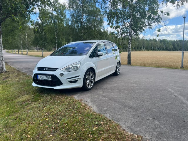 Ford S-MAX 2011